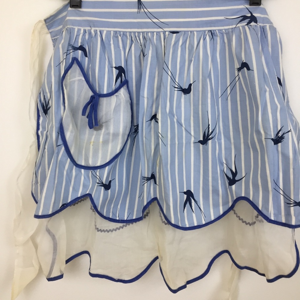 Vintage apron hummingbird pockets handmade blue